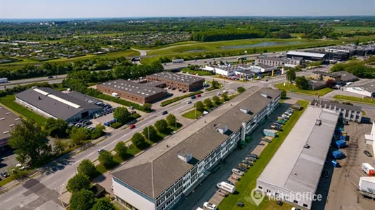 Værkstedslokaler til leje i Brøndby - billede 1