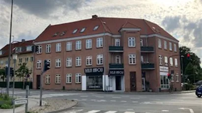 Lagerlokaler ved Højbjerg Torv med kølerum