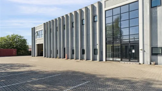 Lagerlokaler til leje i Hvidovre - billede 1